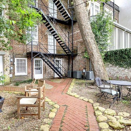 Oglethorpe Manor Garden Level Apartment Савана Екстериор снимка